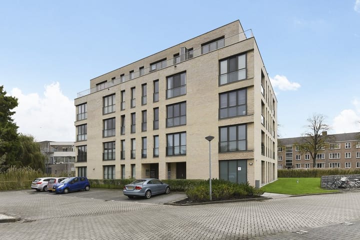 Foto 5 van Charlotte de Bourbonstraat 69