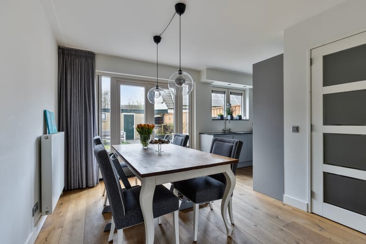 Foto 9 van van Kinsbergenlaan 11