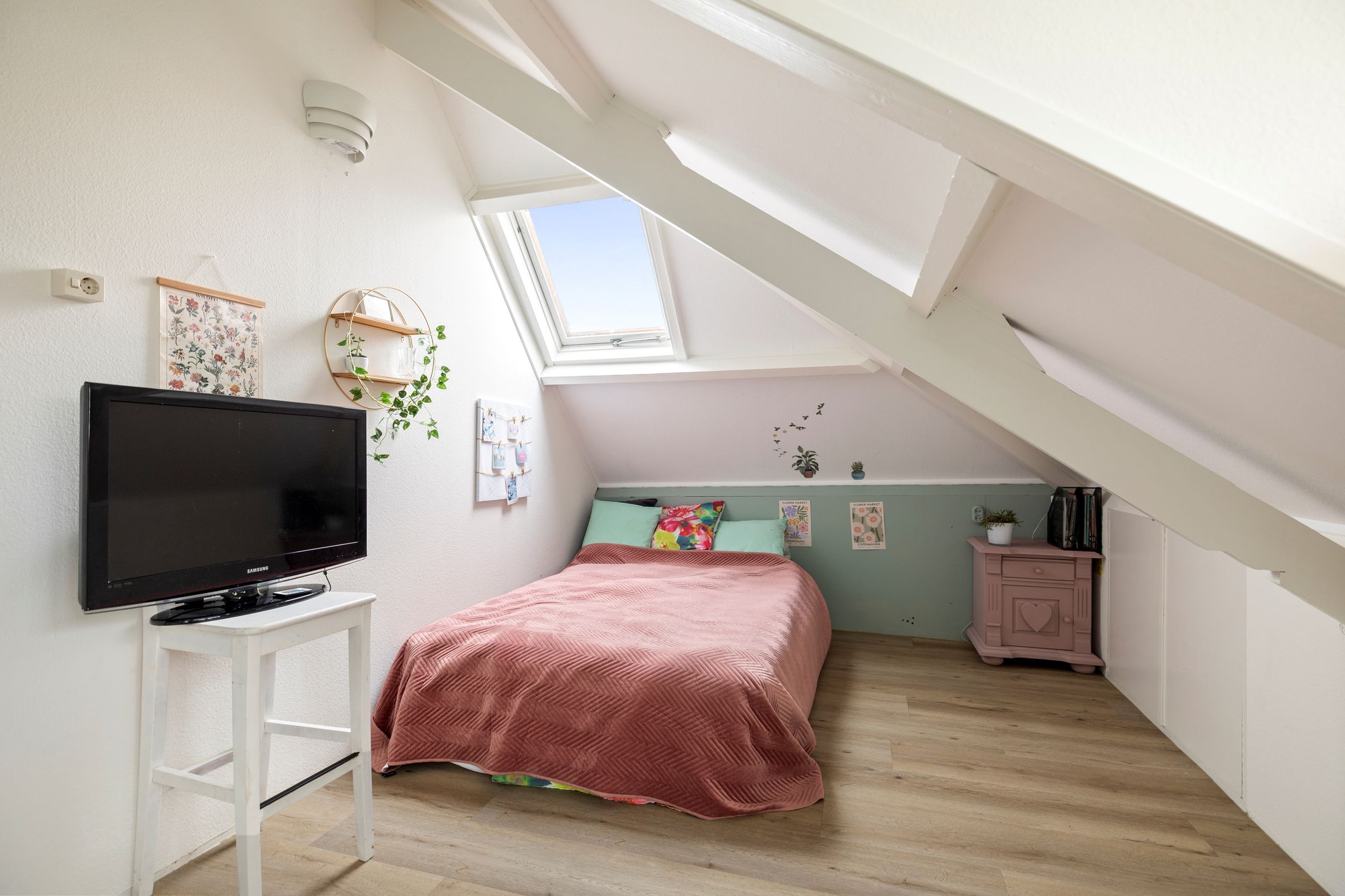 Foto 36 van E. Tesschenmacherstraat 16