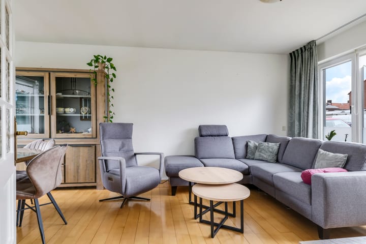 Photo 10 of Dr. A.R. Holstraat 38