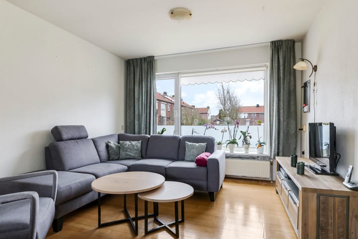 Photo 11 of Dr. A.R. Holstraat 38