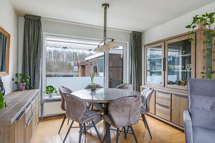 Photo 13 of Dr. A.R. Holstraat 38