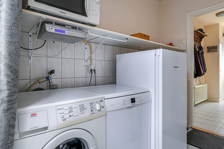 Photo 19 of Dr. A.R. Holstraat 38