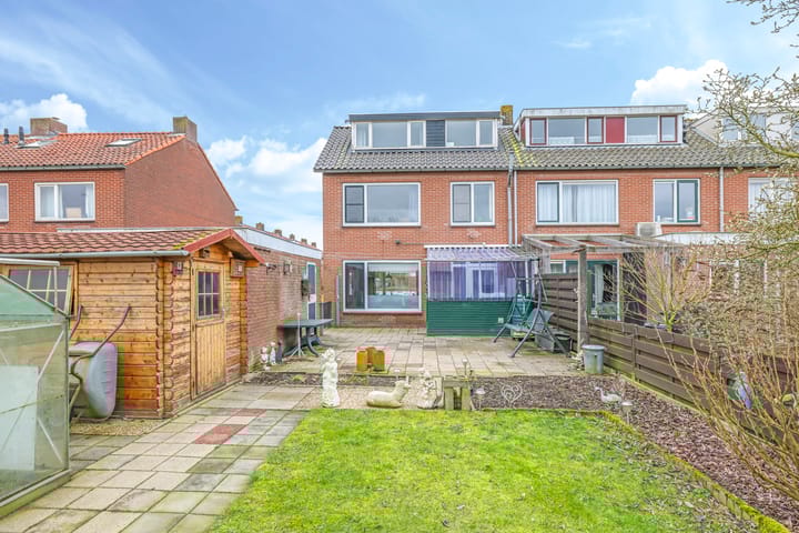 Photo 42 of Dr. A.R. Holstraat 38