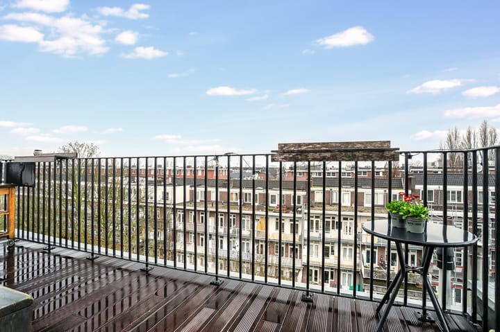 Photo 6 of Jan van Galenstraat 66-3