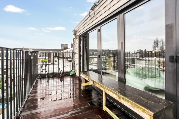 Photo 7 of Jan van Galenstraat 66-3