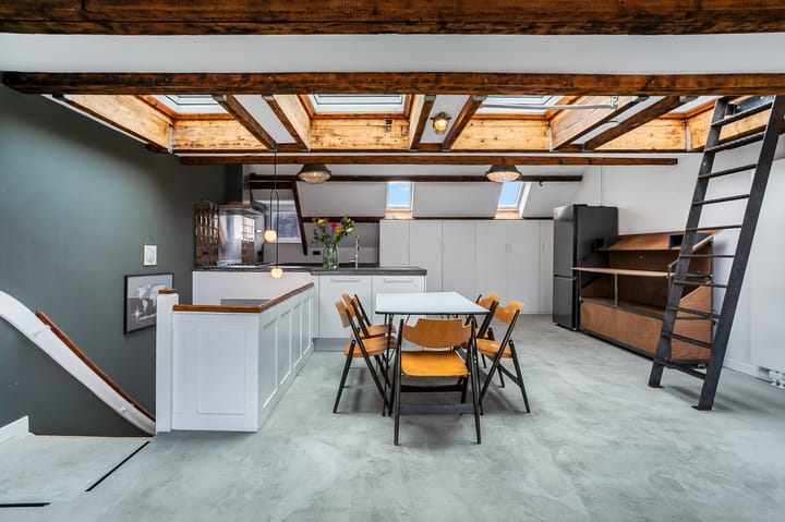 Photo 13 of Jan van Galenstraat 66-3