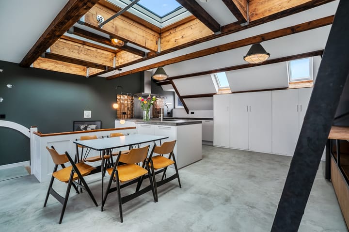 Photo 15 of Jan van Galenstraat 66-3