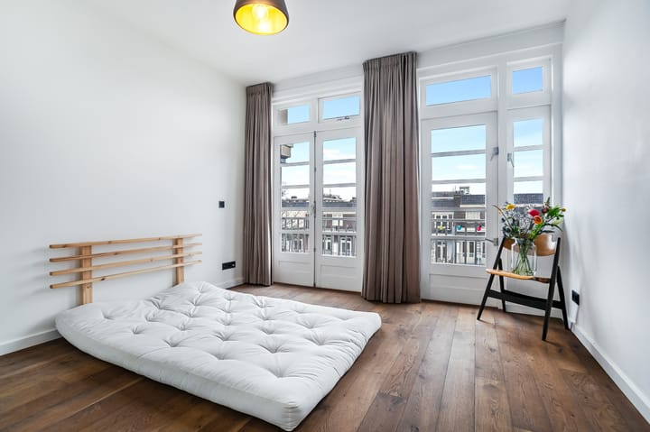 Photo 30 of Jan van Galenstraat 66-3