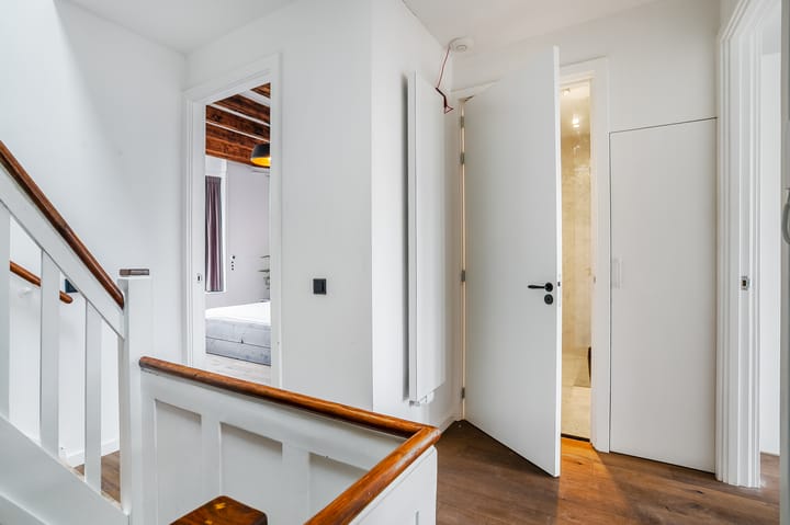 Photo 38 of Jan van Galenstraat 66-3