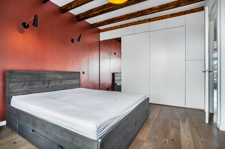 Photo 48 of Jan van Galenstraat 66-3