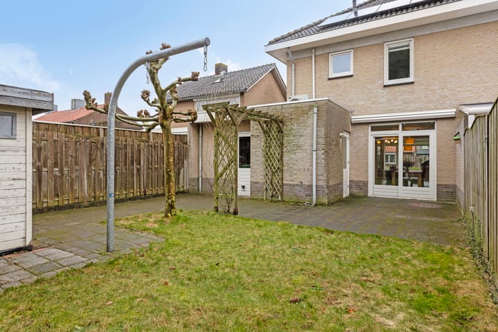 Foto 23 van Pastoor van Akenstraat 1-C