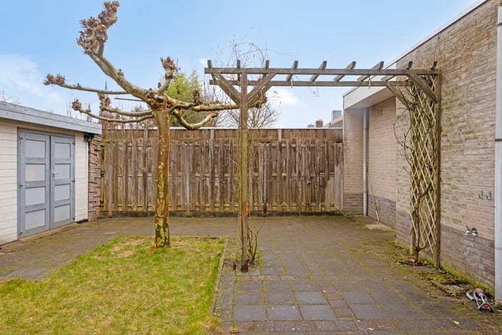 Foto 25 van Pastoor van Akenstraat 1-C