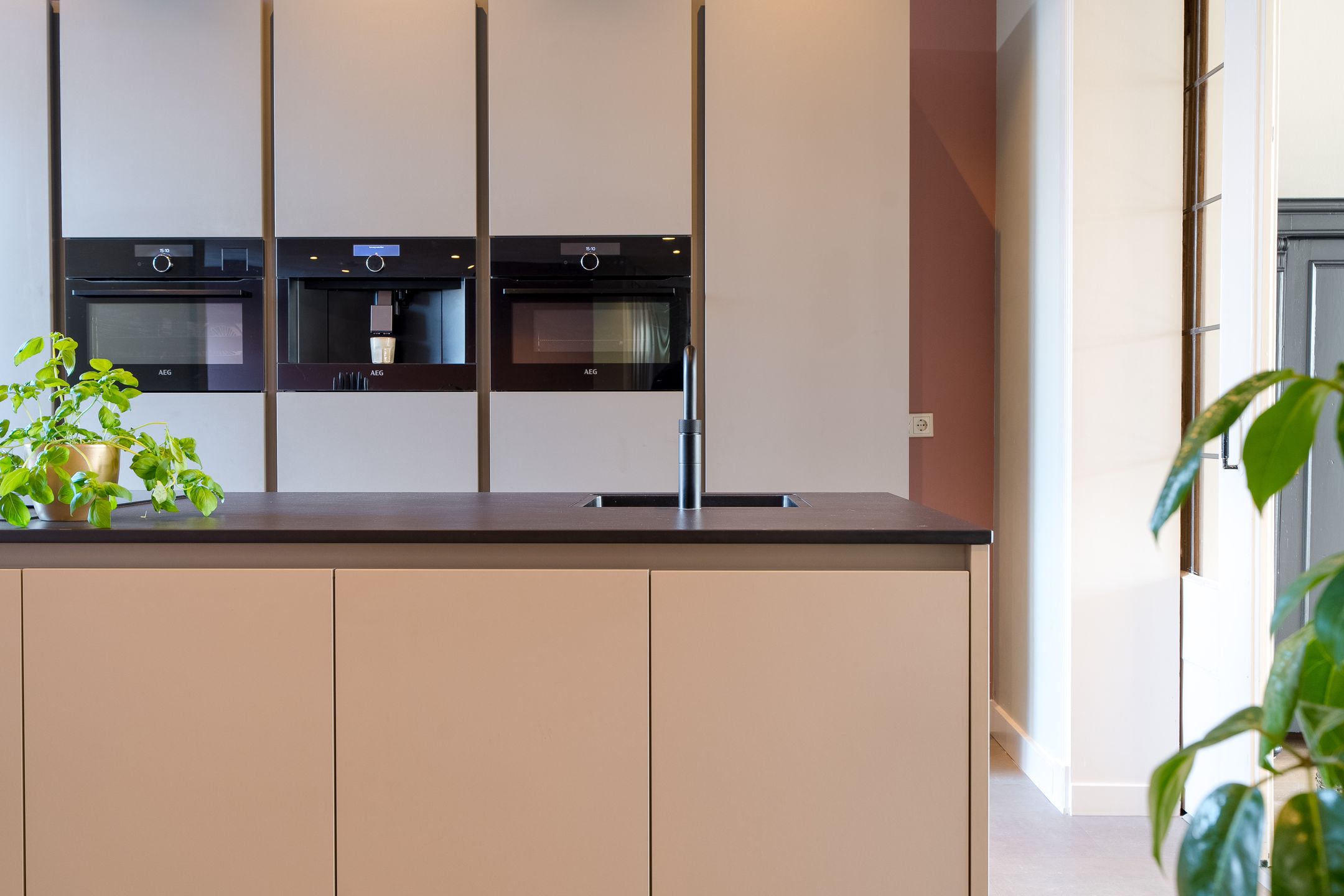 Foto 24 van J.P. Santeeweg 10