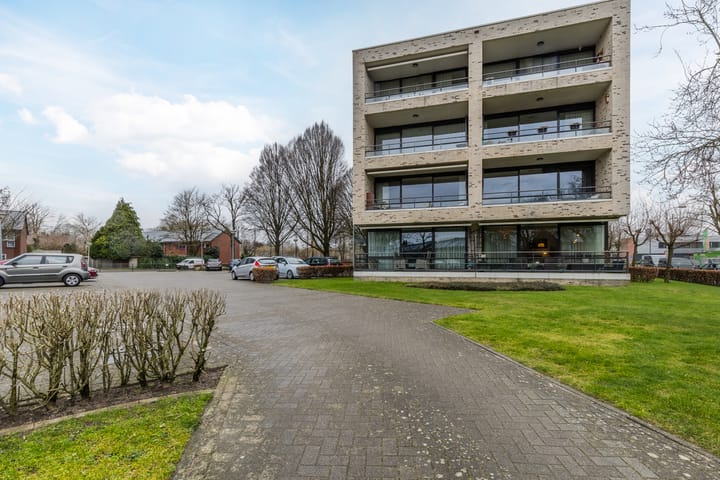 Photo 28 of Hugo de Grootplein 65