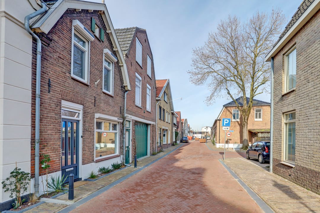 Foto 43 van Tolstraat 42