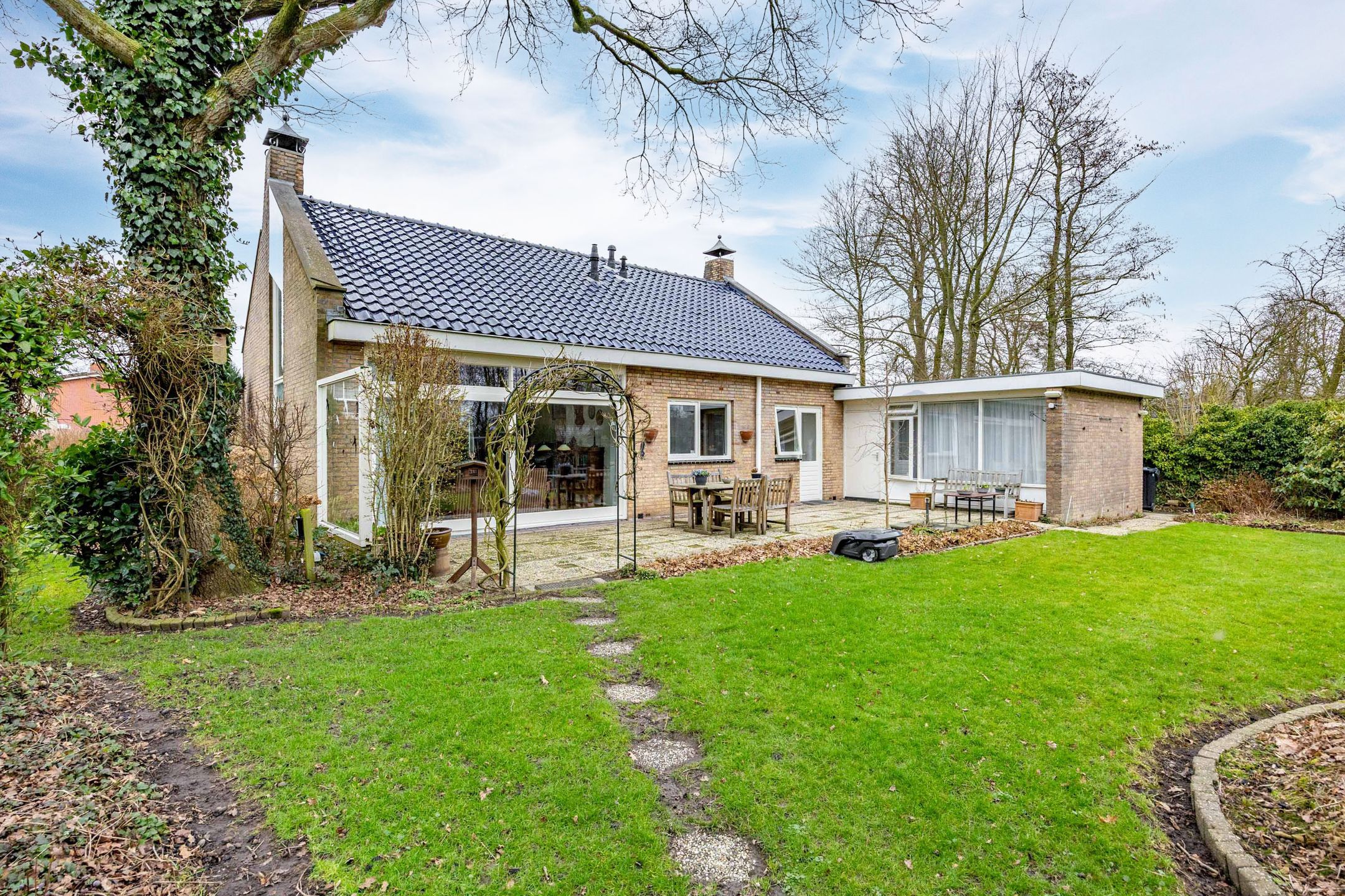 Foto 9 van Tammingasingel 10