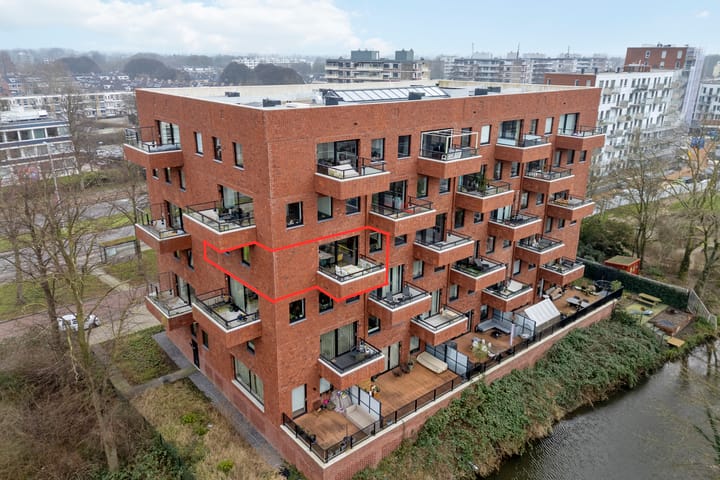 Foto 1 van Van Esveldstraat 31-25