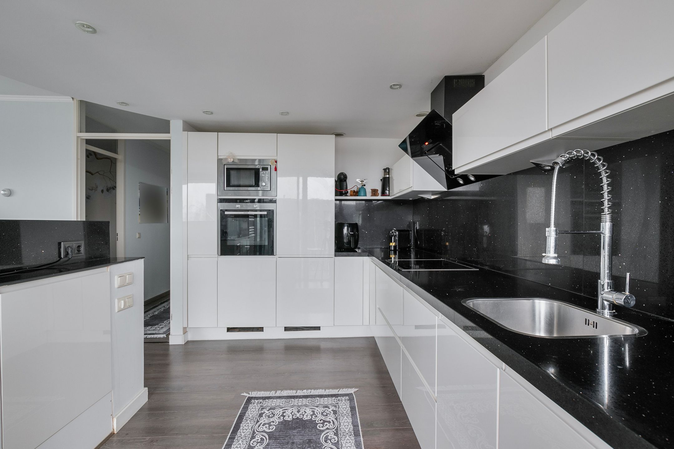 Foto 9 van Ladogameerhof 104