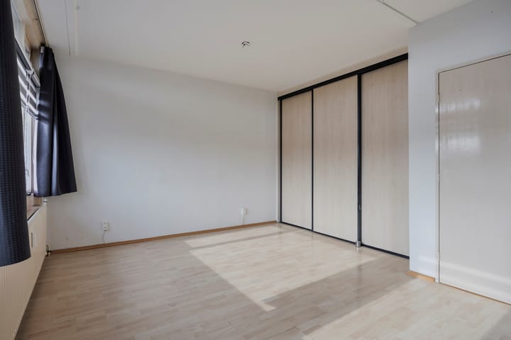 Foto 16 van Schoutenstraat 82