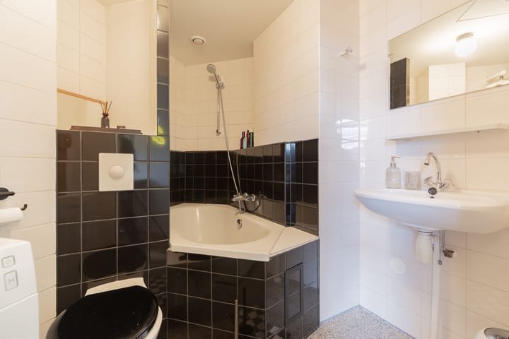 Foto 11 van Van Bossestraat 58-1