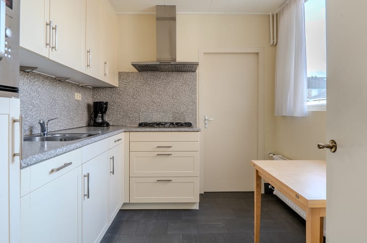 Foto 18 van Deken Tomaslaan 30