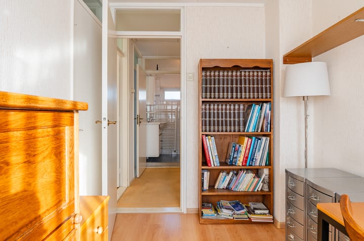 Foto 36 van Deken Tomaslaan 30