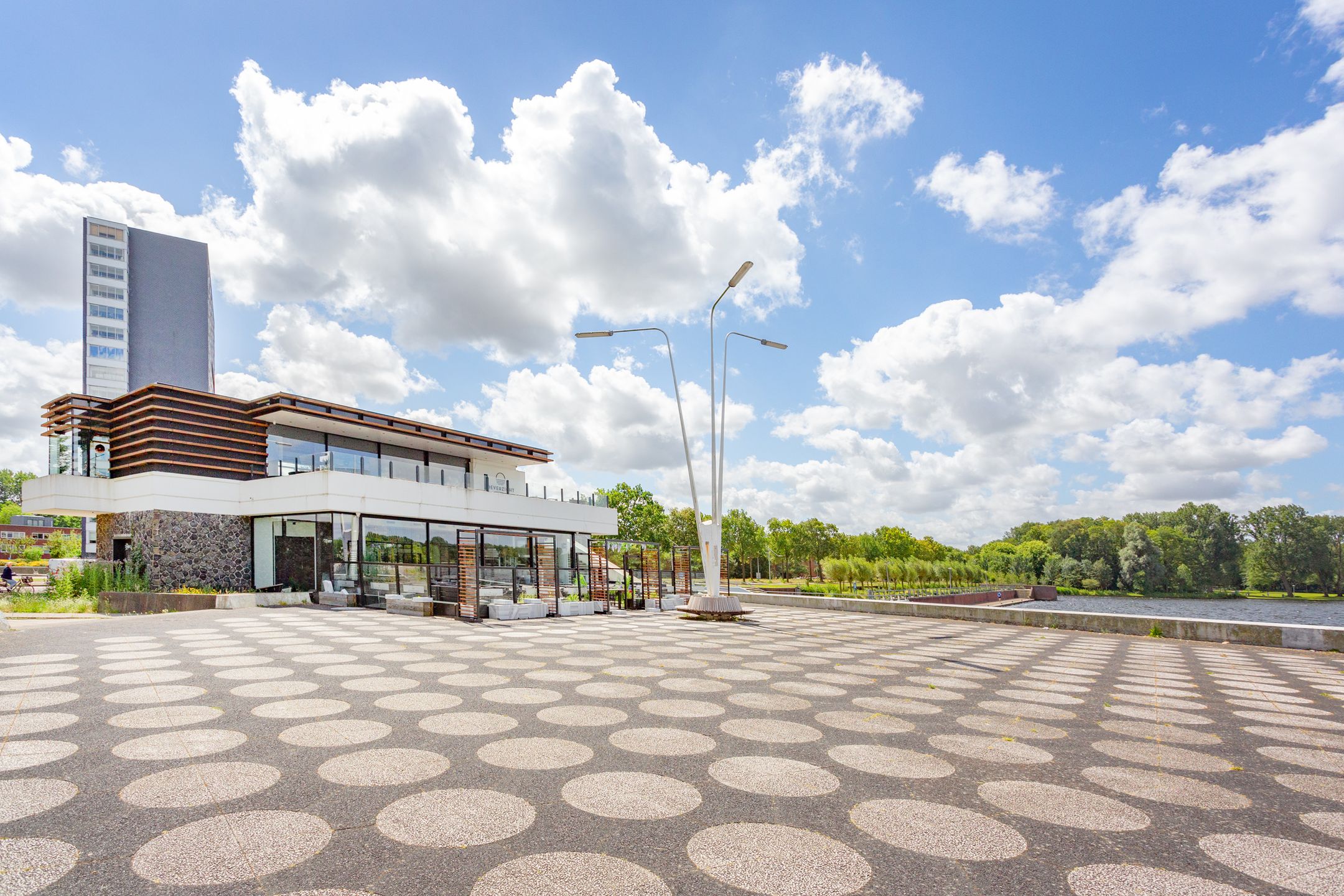 Foto 42 van Burgemeester Hogguerstraat 367