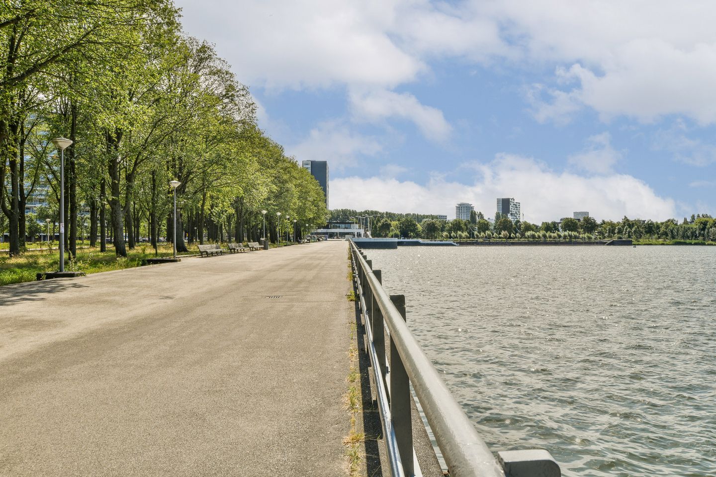 Foto 44 van Burgemeester Hogguerstraat 367