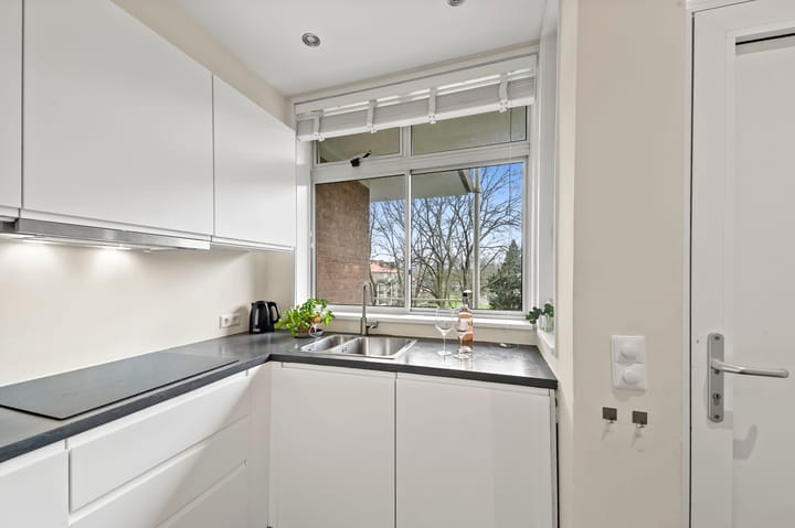 Foto 6 van Herman Robbersstraat 96-C