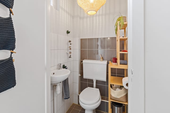 Photo 11 of Pastoor Antoniusstraat 10