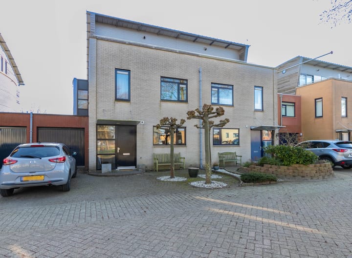 Foto 2 van Marga Klompéstraat 4