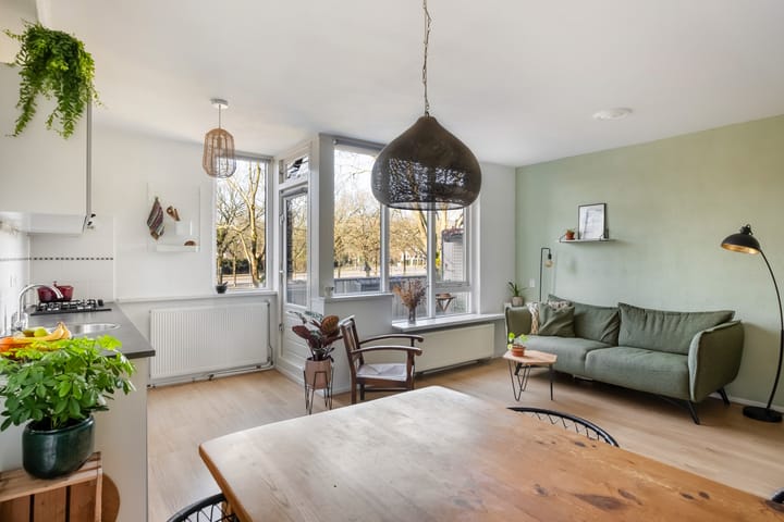 Photo 7 of Klarissenstraat 60