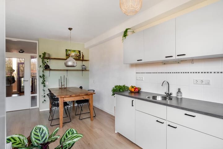 Photo 9 of Klarissenstraat 60