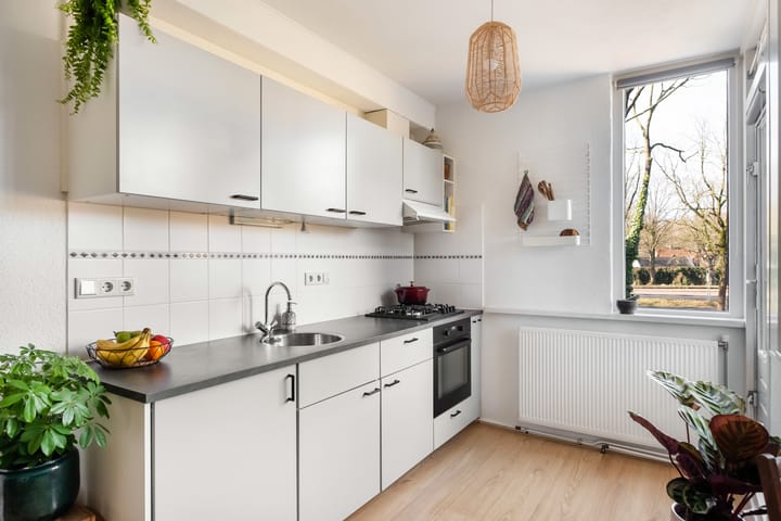 Photo 12 of Klarissenstraat 60