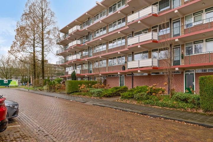 Bekijk foto van van der Scheerstraat 71