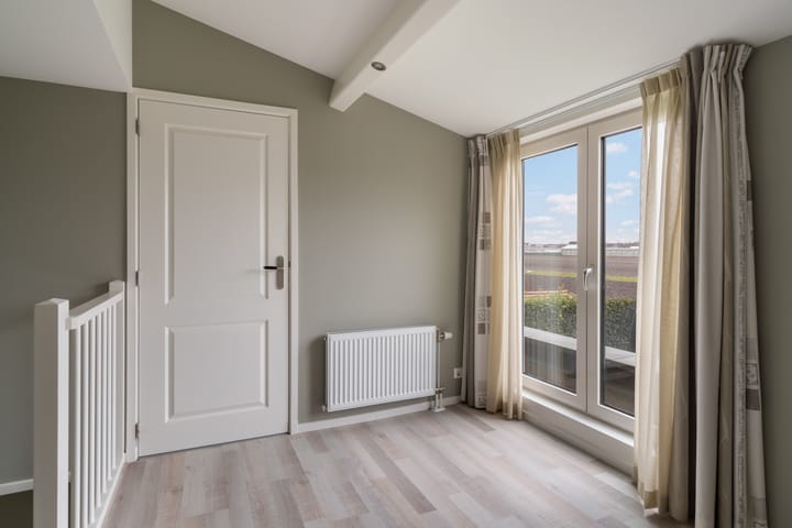 Photo 20 of Noordeinde 85