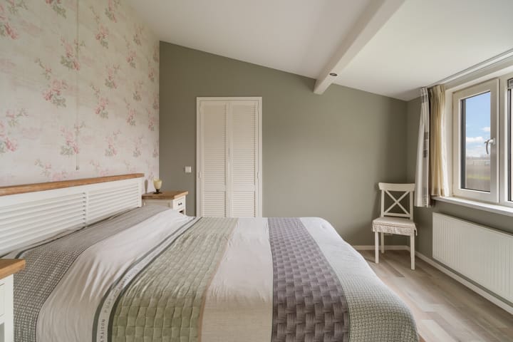 Photo 21 of Noordeinde 85