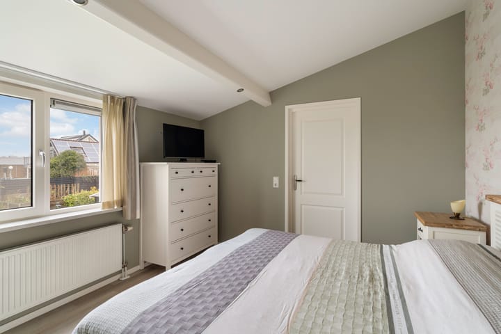 Photo 22 of Noordeinde 85