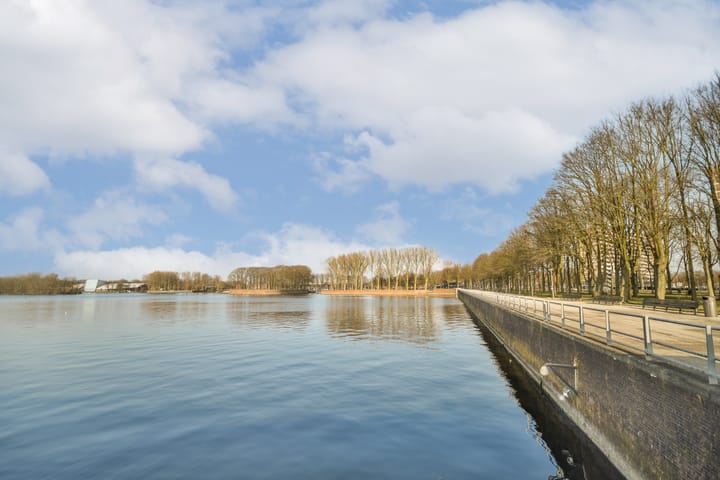 Photo 16 of Burgemeester Hogguerstraat 153