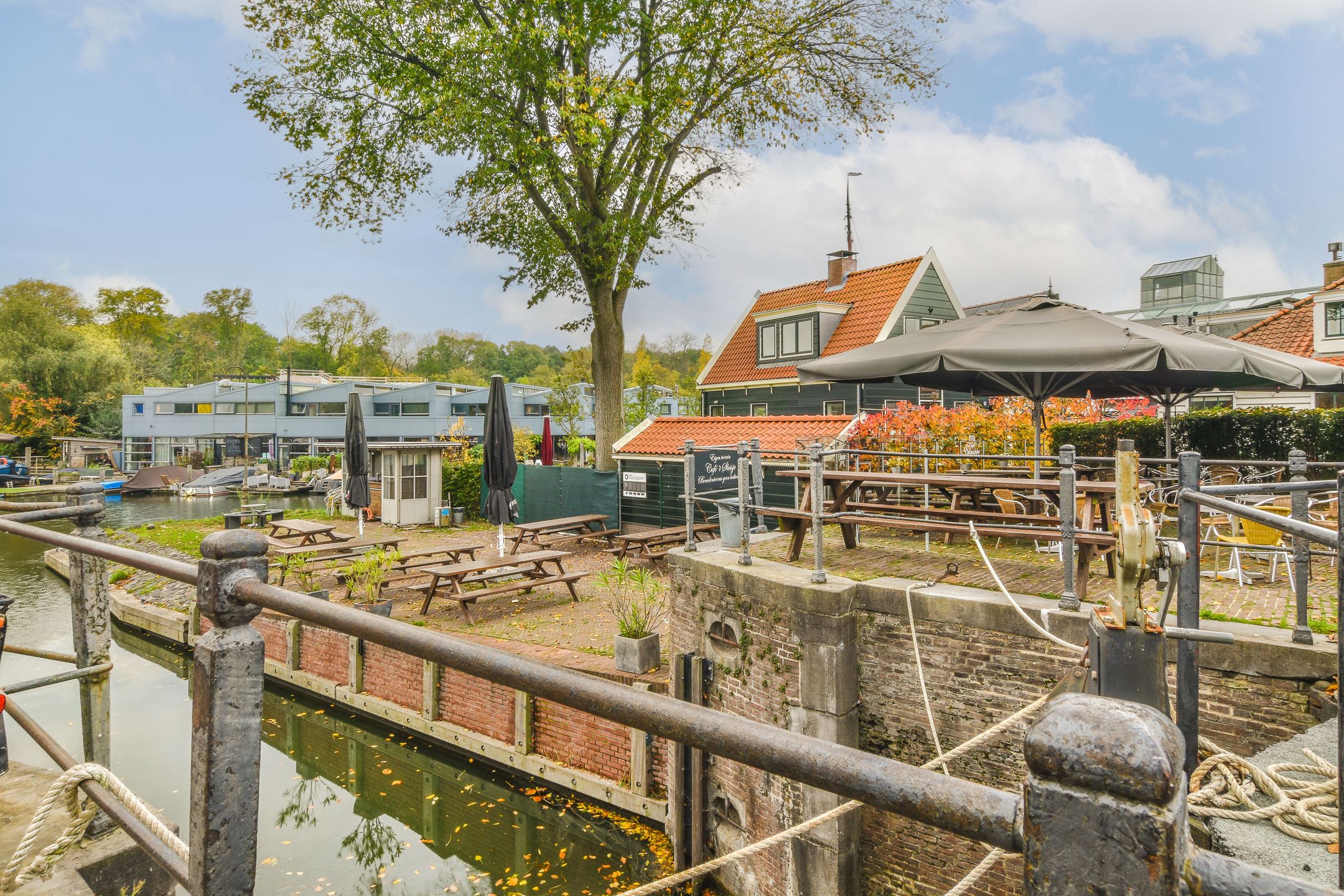 Foto 24 van Nieuwendammerstraat 2-C