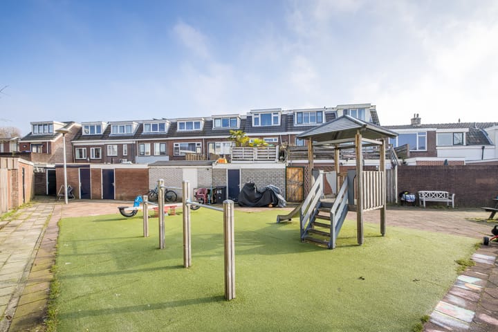 Foto 2 van Loevenhoutsedijk 82