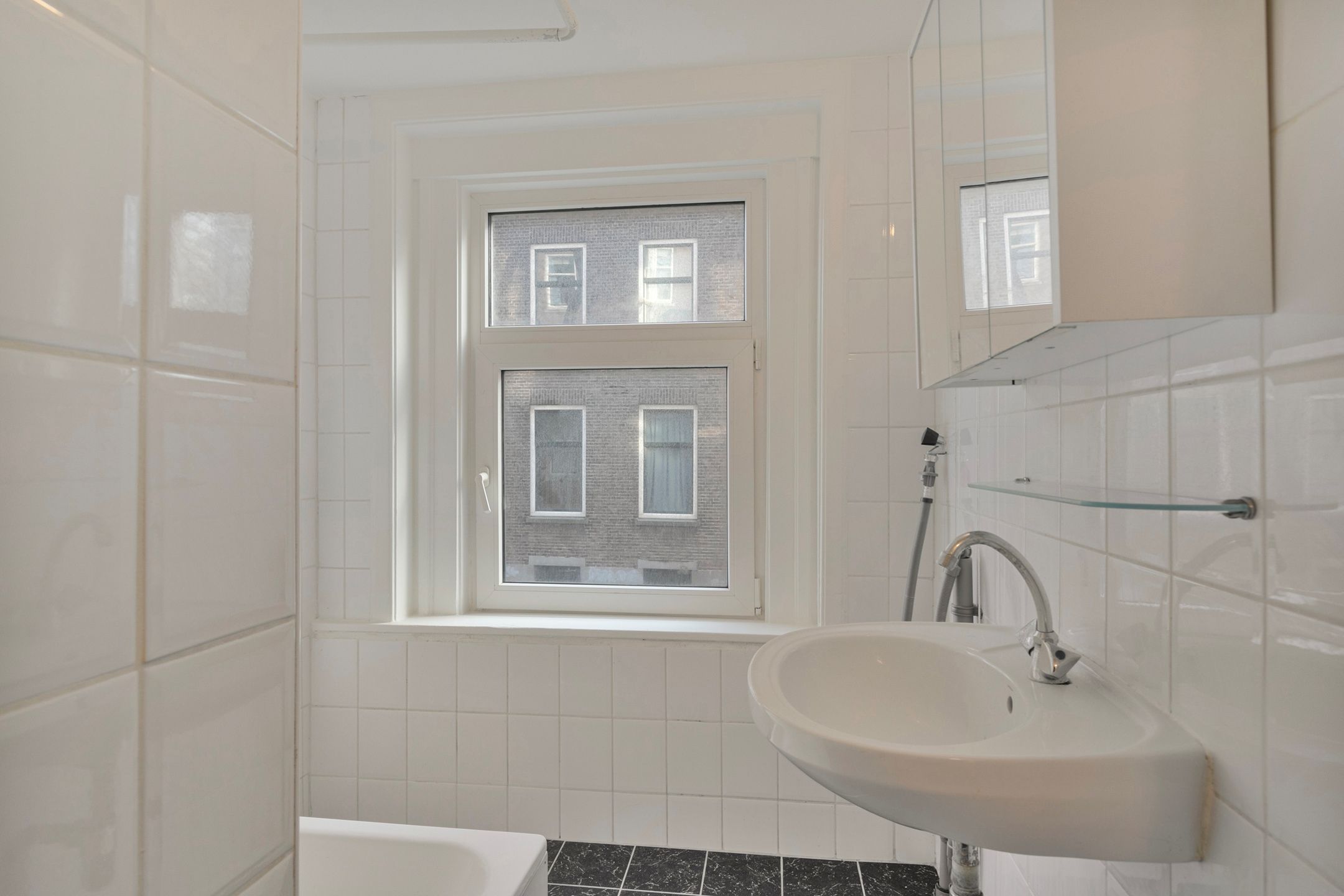 Photo 18 of Weizichtstraat 3-B