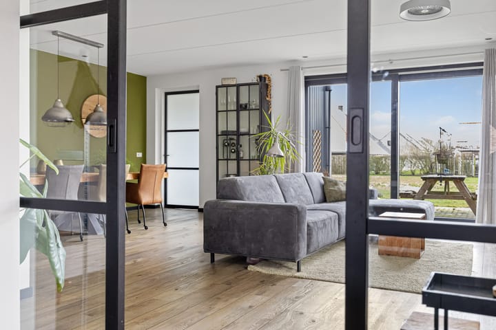 Photo 15 of De Tille 24