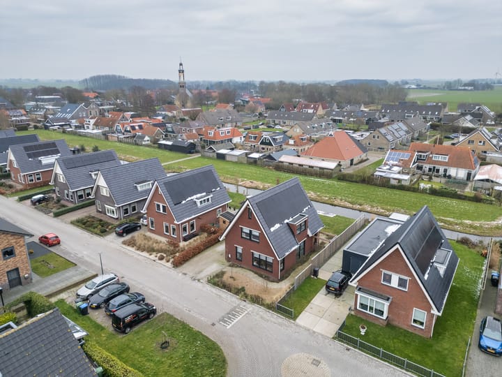 Photo 45 of De Tille 24