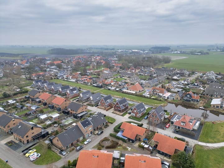 Photo 48 of De Tille 24