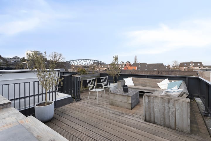 Foto 27 van Halvegas 7