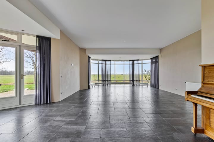 Photo 46 of Westerpaauwenweg 3