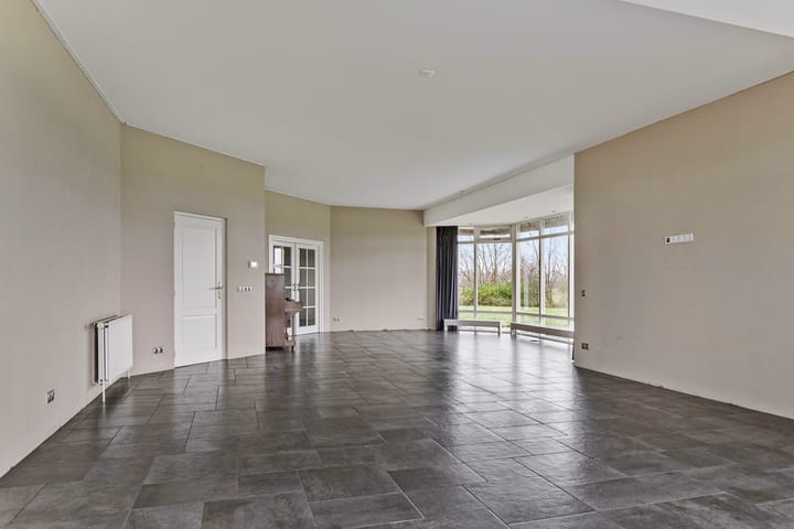 Photo 48 of Westerpaauwenweg 3