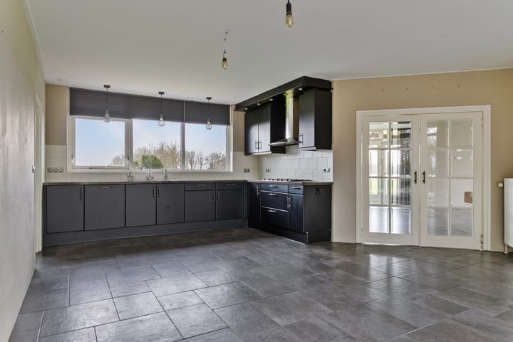 Photo 52 of Westerpaauwenweg 3